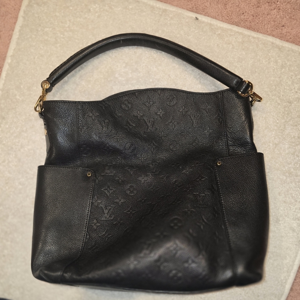 LOUIS VUITTON